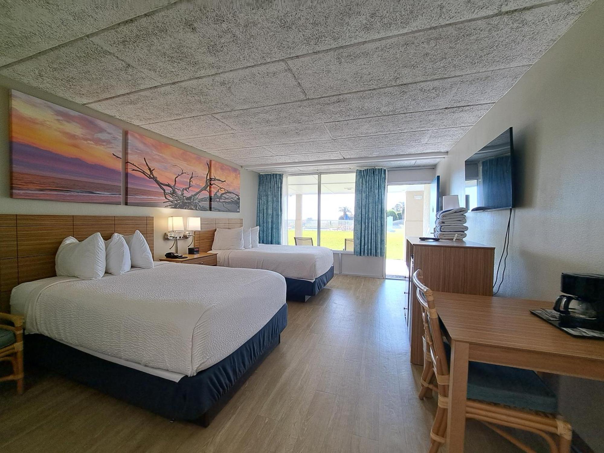 Days & By Wyndham Hotel 3*